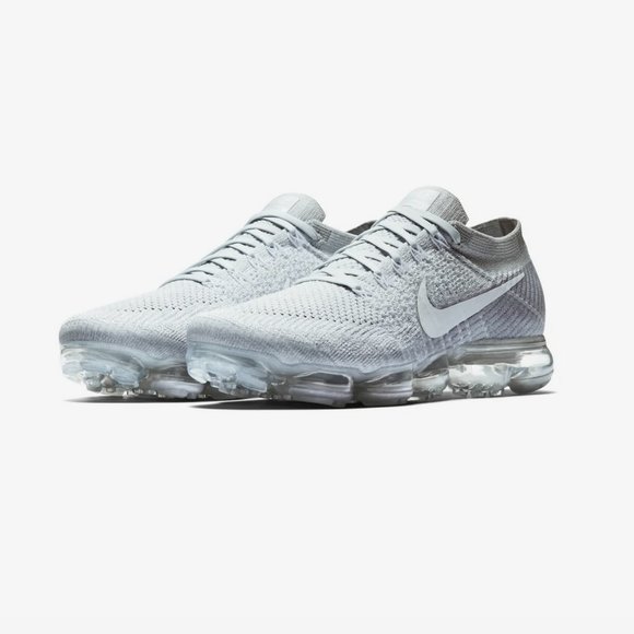 Nike AIR VAPORMAX Platinum - Picture 2 of 5